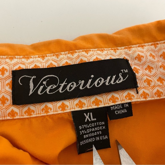 Victorious Mens Button Front Shirt Embroidered XL Fleur de Lis Orange Cotton - Picture 8 of 9